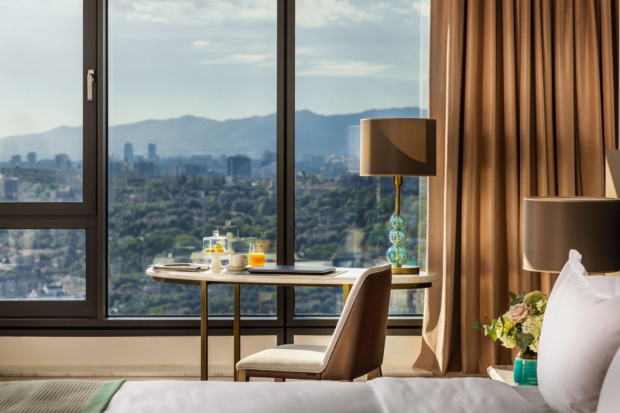 Grand Millennium Hotel 5*
